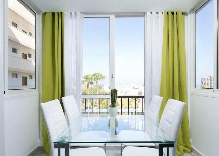 408 Enchanting El Dorado Accommodation, Sea View! Playa de las Americas (Tenerife)
